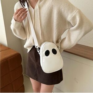 NWT Shoulder Bag, Ghost, White with sunglasses